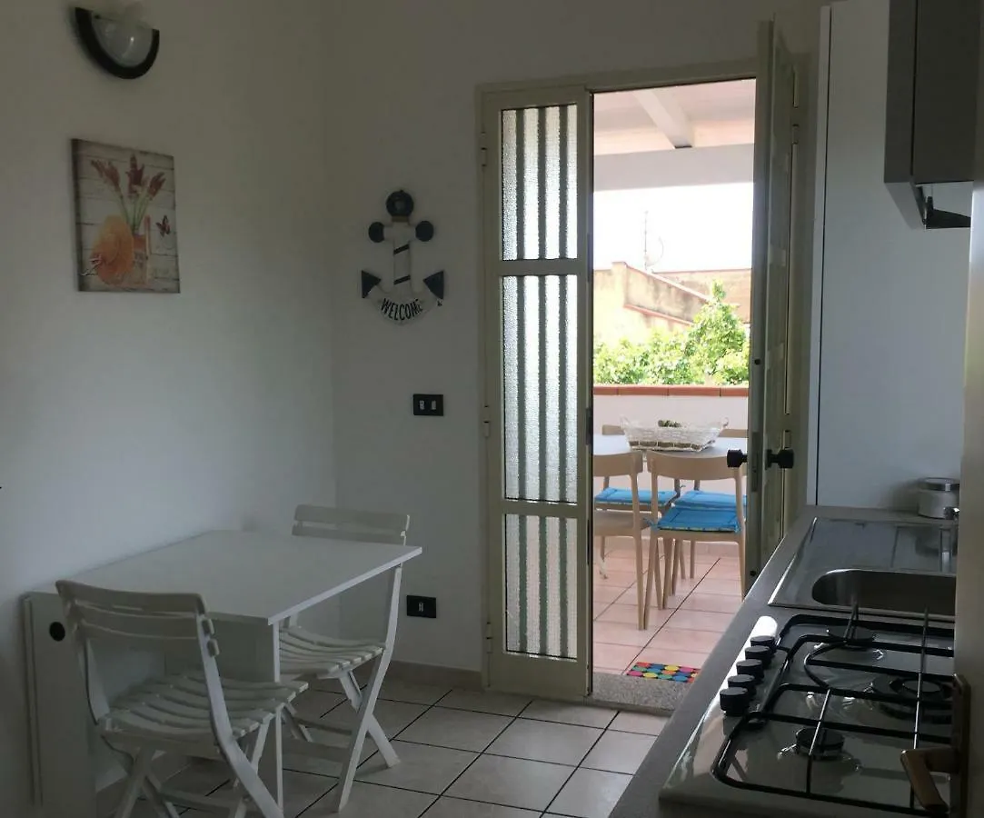 Casa vacanze Beach House Casuzze Villa Villaggio Azzurro